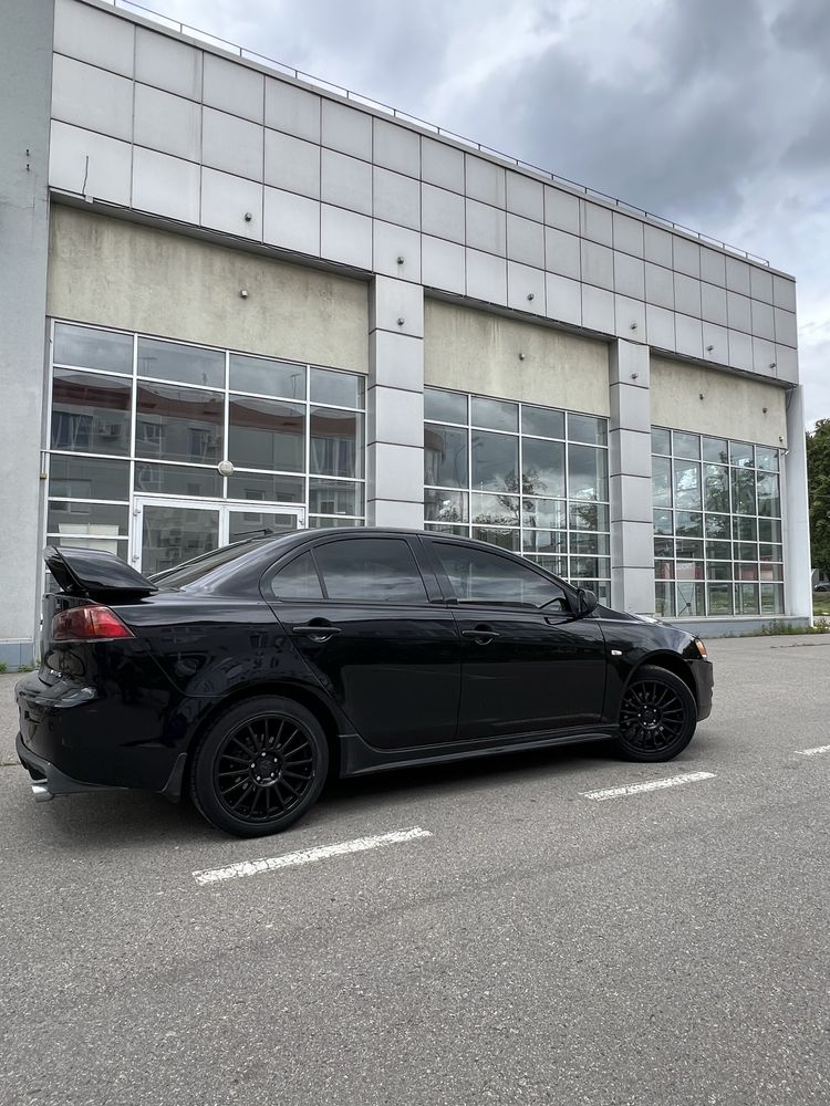 Mitsubishi lancer x 2.0 газбенз