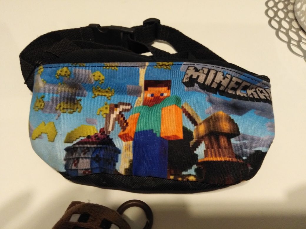 Nerka Minecraft i nietoperz maskotka