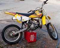 Vendo ou troco Suzuki RM 85cc