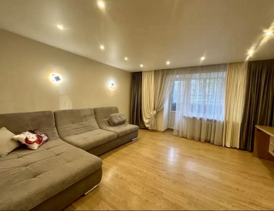 Срочно ! Продам 4к квартиру Победа 5 Петра Дорошенко