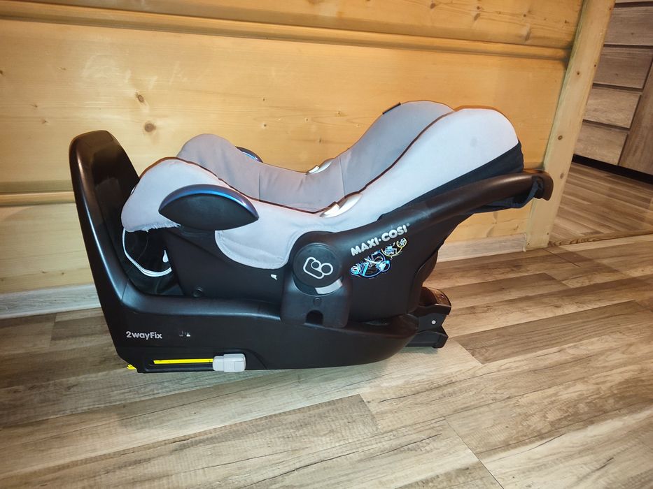 Fotelik maxi Cosi z bazą