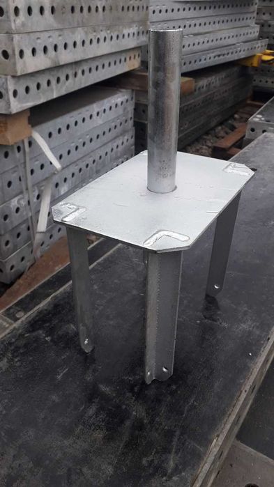Podpora stropowa Szalunki stropowe Stemple metalowe Doka Głowica