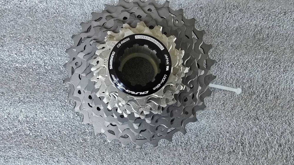 Нові 12 швидкісні шосейні касети Shimano Dura Ace\Ultegra\105