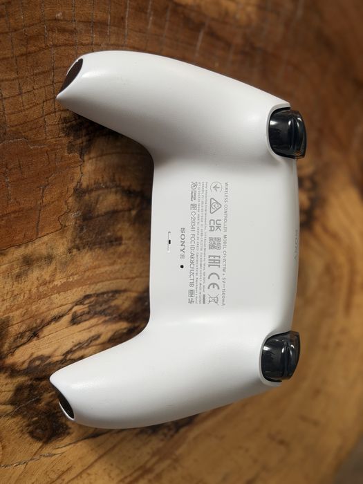 DualSense PS5 pad po wymianie analogów TMR bez dryftu