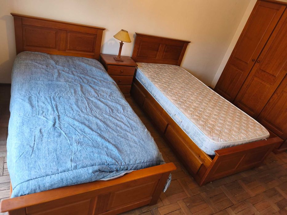 Mobília quarto impecável