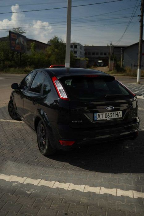 Ford Focus 2009 Hatchback II покоління (FL)•1.4 Duratec МТ (80 к.с.)