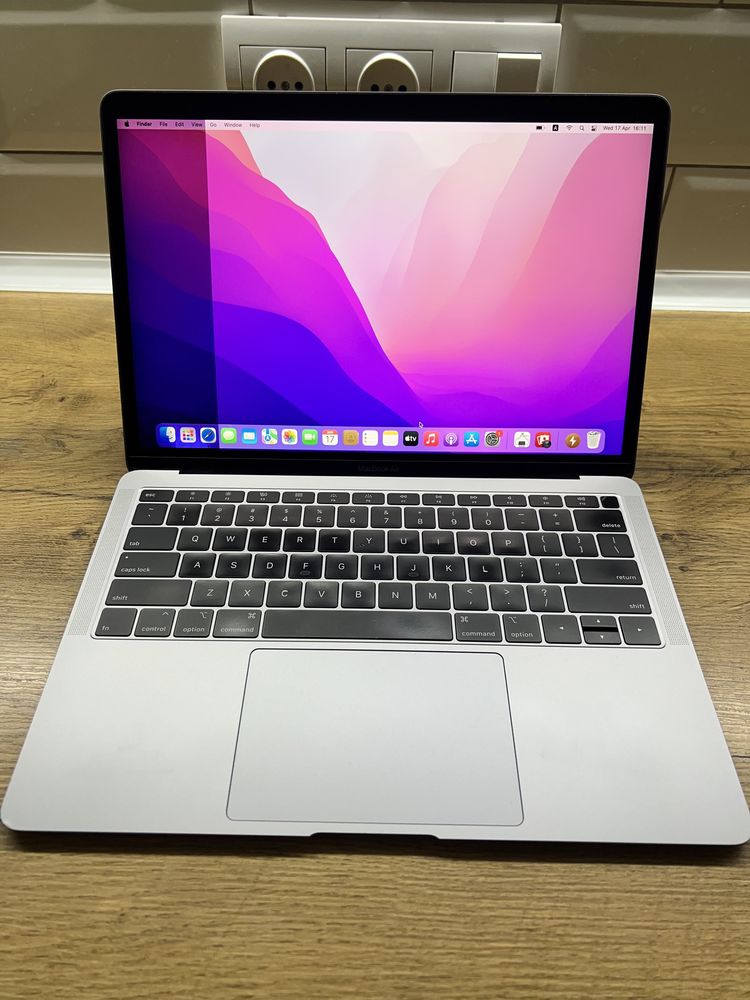 Apple MacBook Air 13' 2018 A1932 i5/8Gb RAM/128Gb SSD Уцінка- дефект