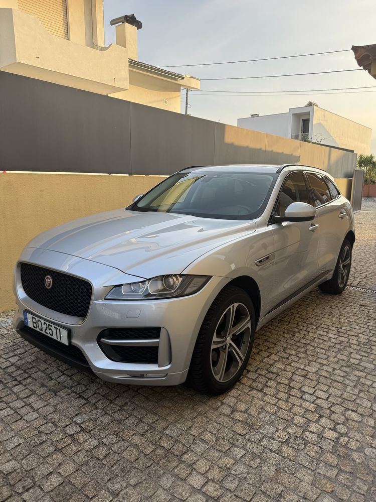 Jaguar f-place carro em otimo estado.