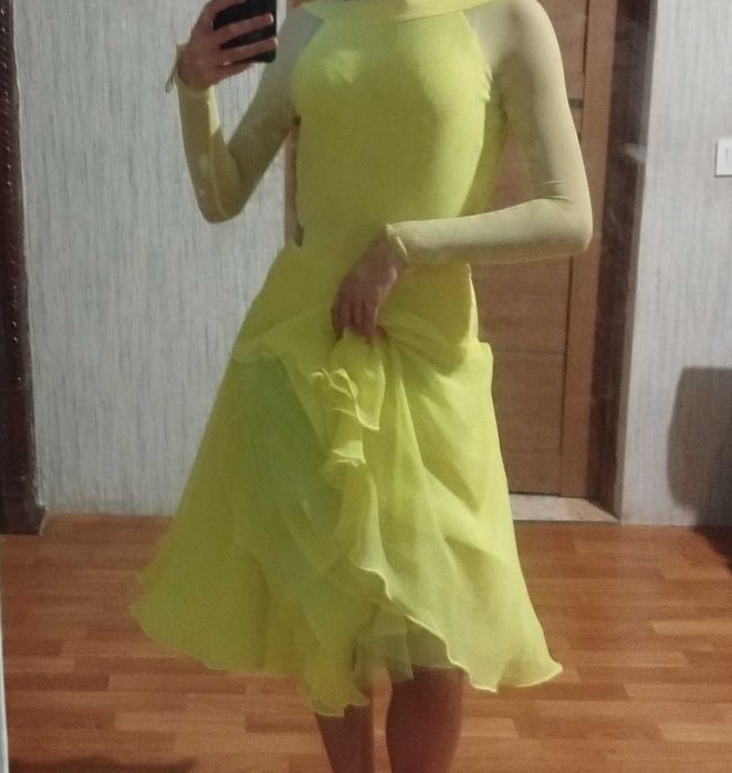 Бальне платья 156+160