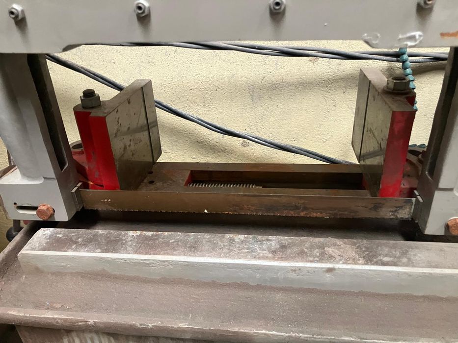 Serra eléctrica de corte de ferro