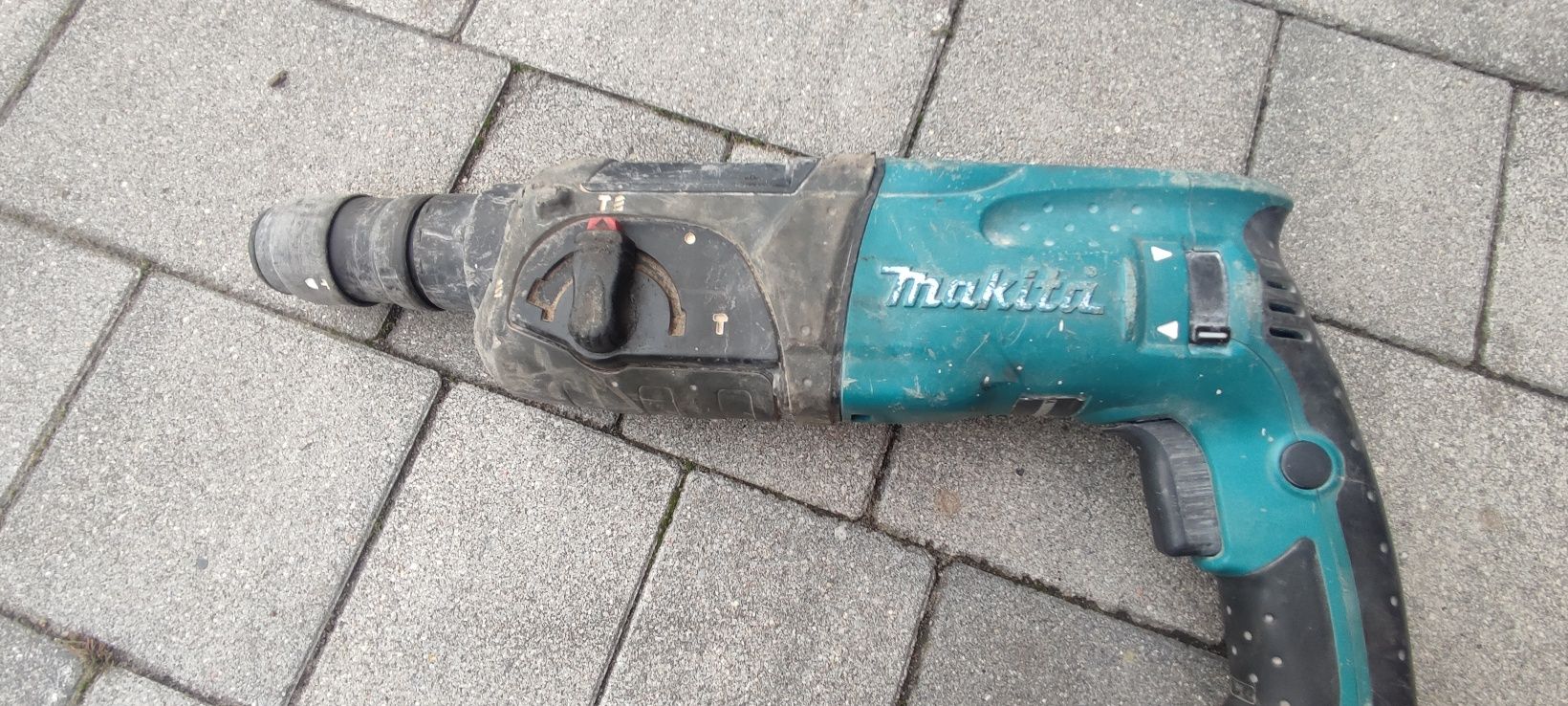 Sprzedam wiertarkę Makita HR 2470 T