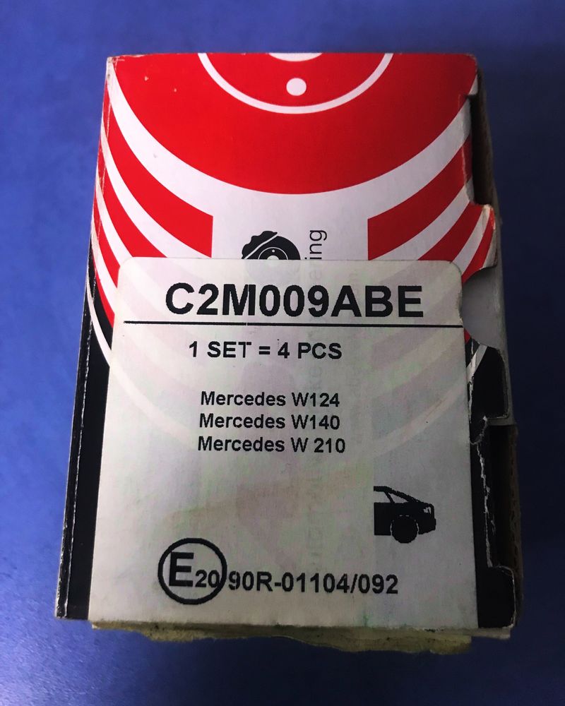 Комплект тормозных колодок ABE C2M009ABE