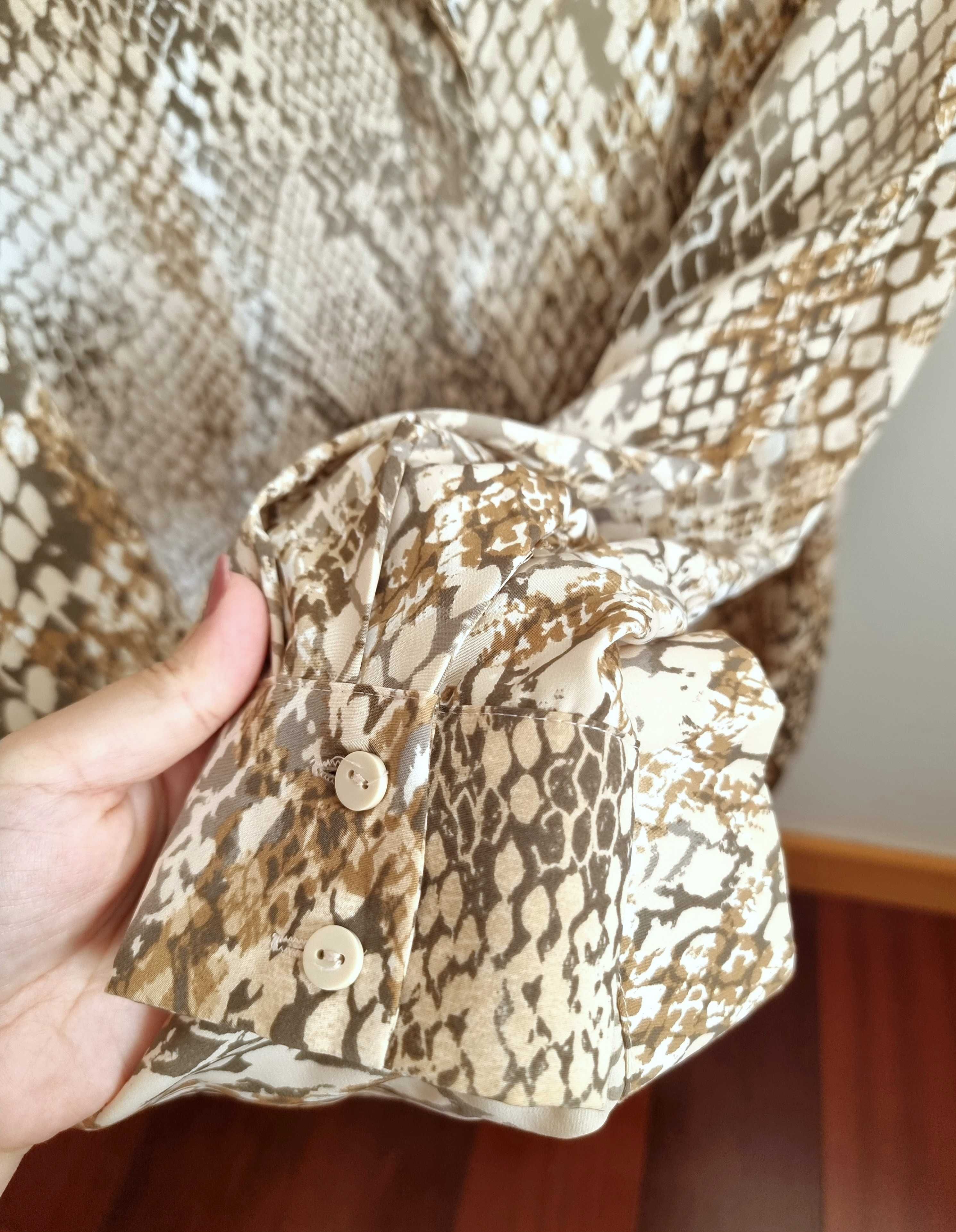 Camisa padrão animal/ animal print H&M, tamanho 32