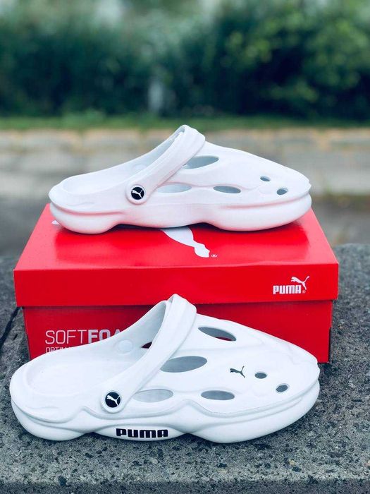 Комнатные тапочки Пума, шлепанцы Puma, банные тапочки белые, сланцы