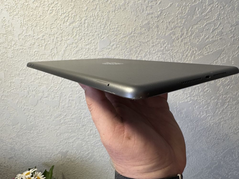 iPad 8 2020 10.2’ 32Gb WiFi + 4G LTE A2428 Space Gray