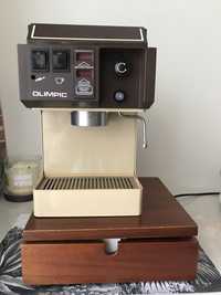 Maquina de cafe antiga Olimpic