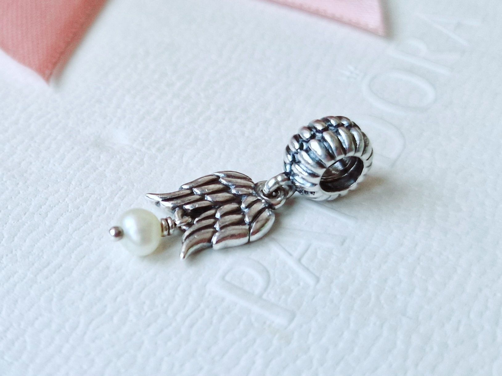 Pendente Asas de Anjo com Pérola da Pandora