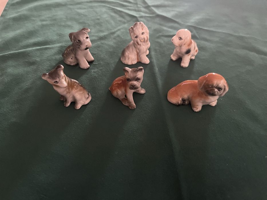 Figurka, pies, pieski, porcelana, PRL