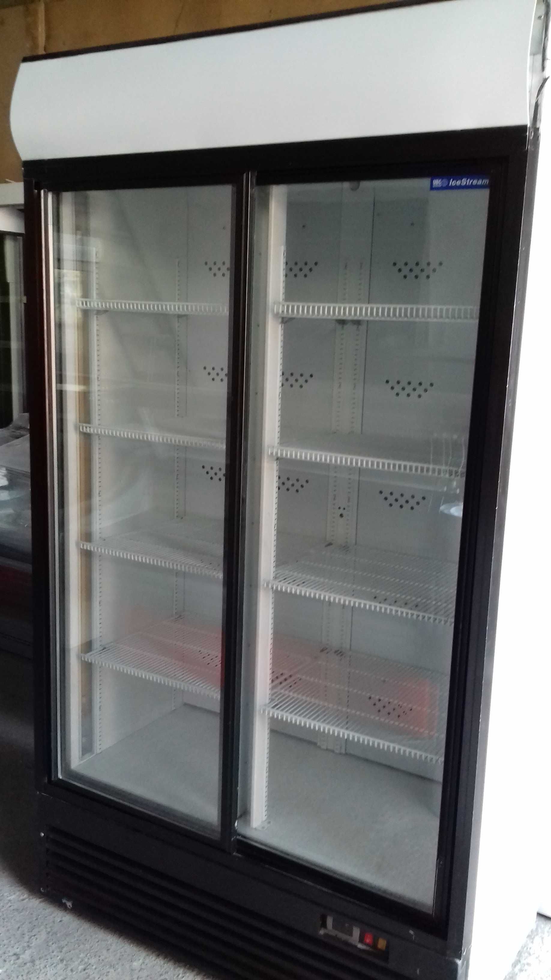 Холодильное оборудование шкафы, витрины. Одно-двухдверные шкафы. Б.У.