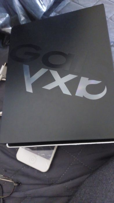 Vendo Samsung Galaxy Fold o primeiro que saiu drsta gama