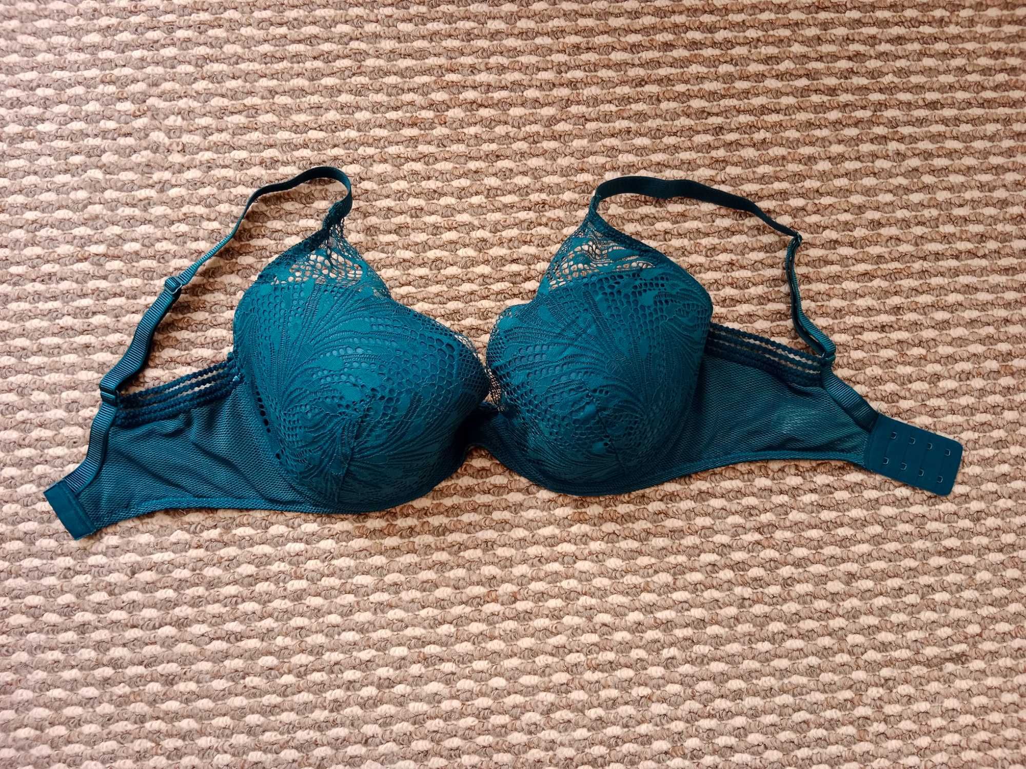 Passionata by Chantelle 70G biustonosz z fiszbiną