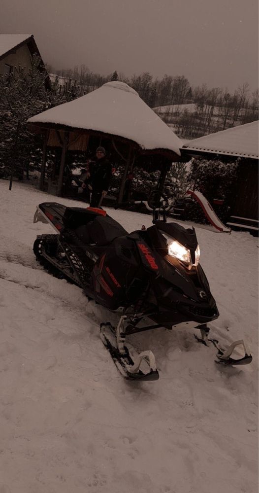 Ski-doo summit 800ri