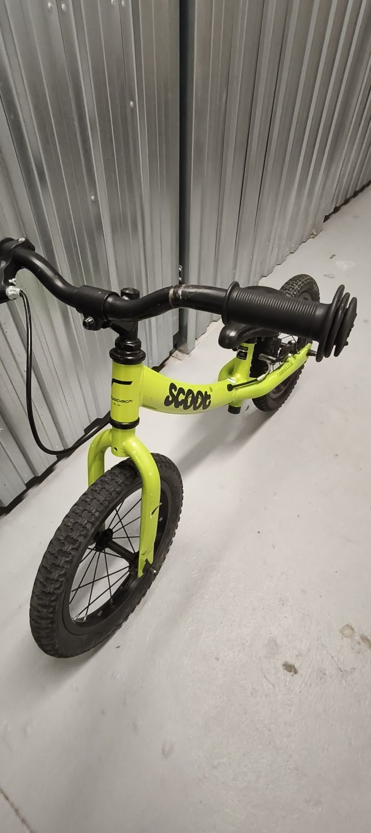 Rowerek scoot biegowy