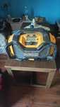 Radio DEWALT DCR 027 buletooth na prad i akumulator