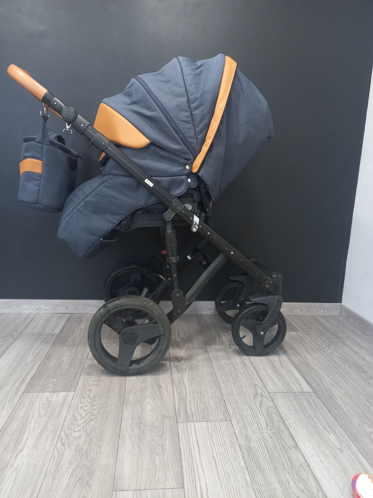 Універсальна коляска 2 в 1 Bebe-mobile Biagio 100 D-105