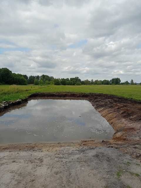 Usługi koparko-ładowarką,wywrotką .Prace ziemne