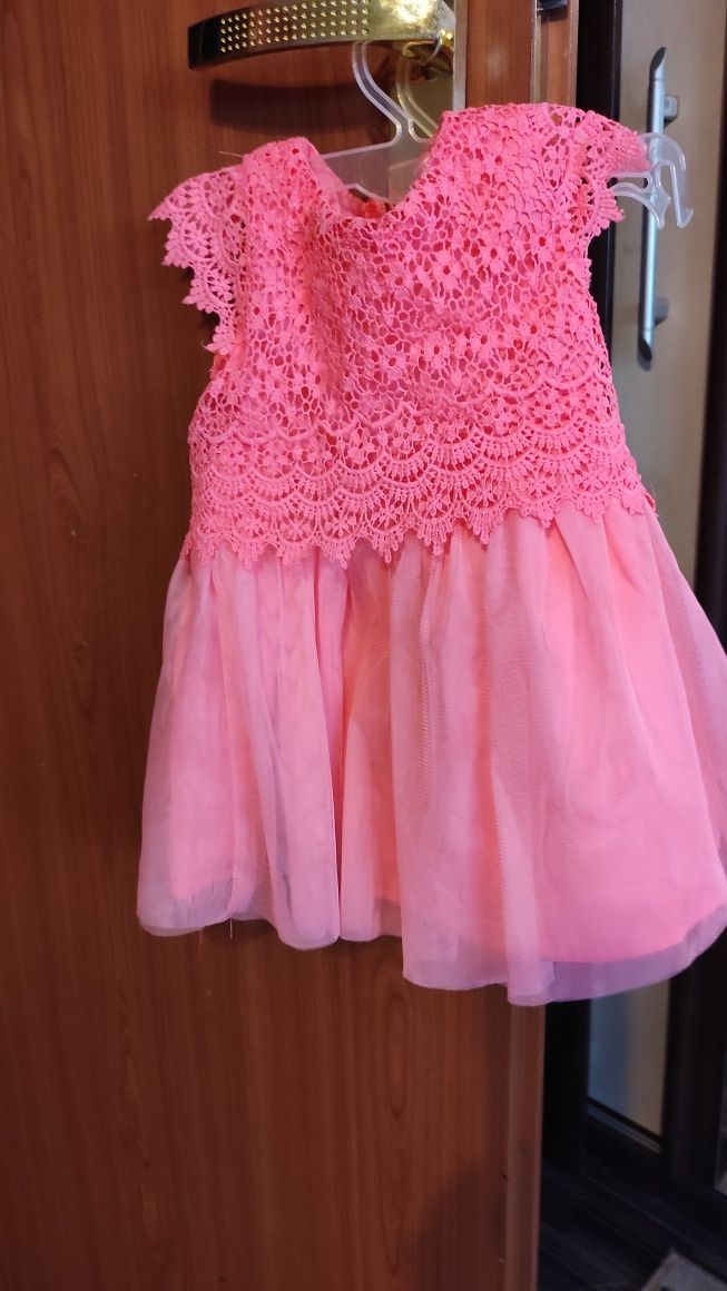 Sukienka różowa rozmiar 80