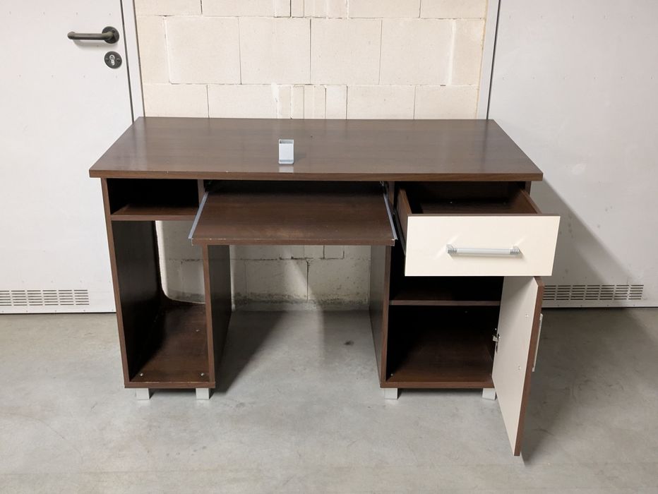 Biurko z szufladą, szafką i komorą na np. komputer