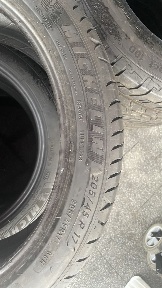 Komplet Opon Michelin Primacy 4 205/45/R17 2022 rok -- Letnie --