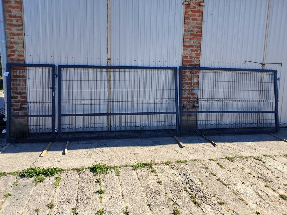 Brama wjazdowa dwuskrzydłowa panelowa 5m plus furtka