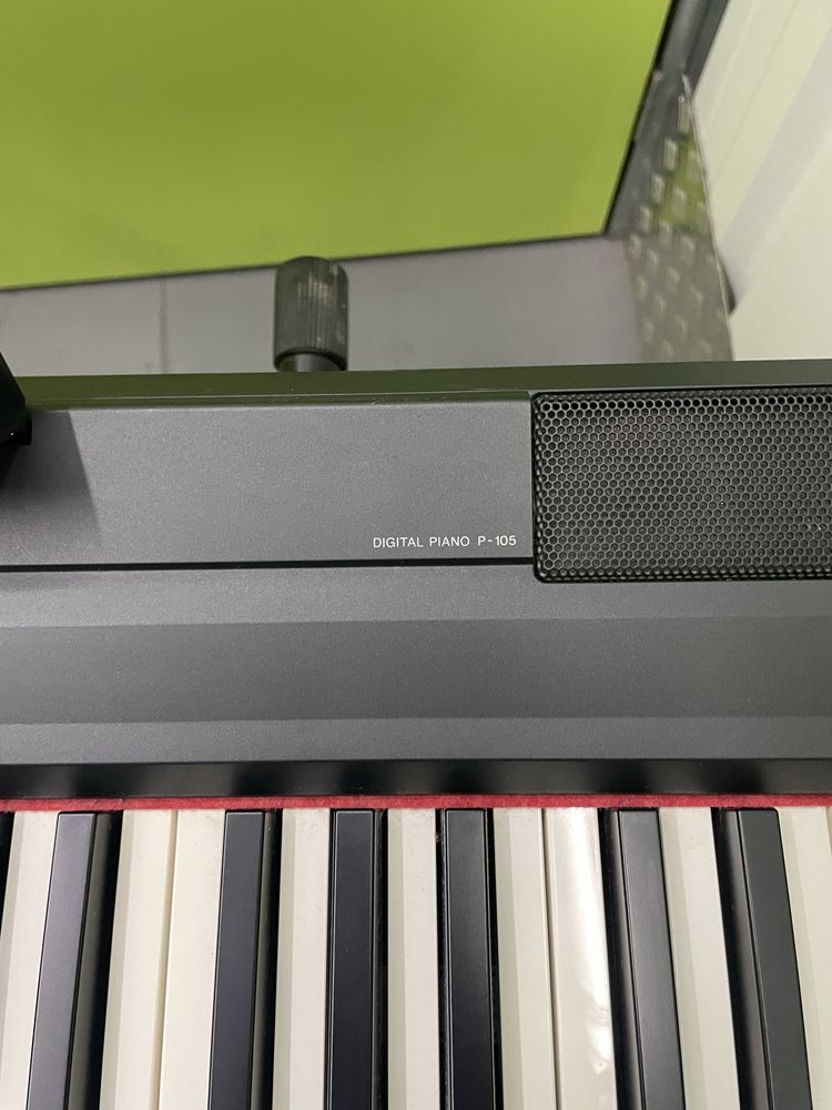 Piano Yamaha P-105