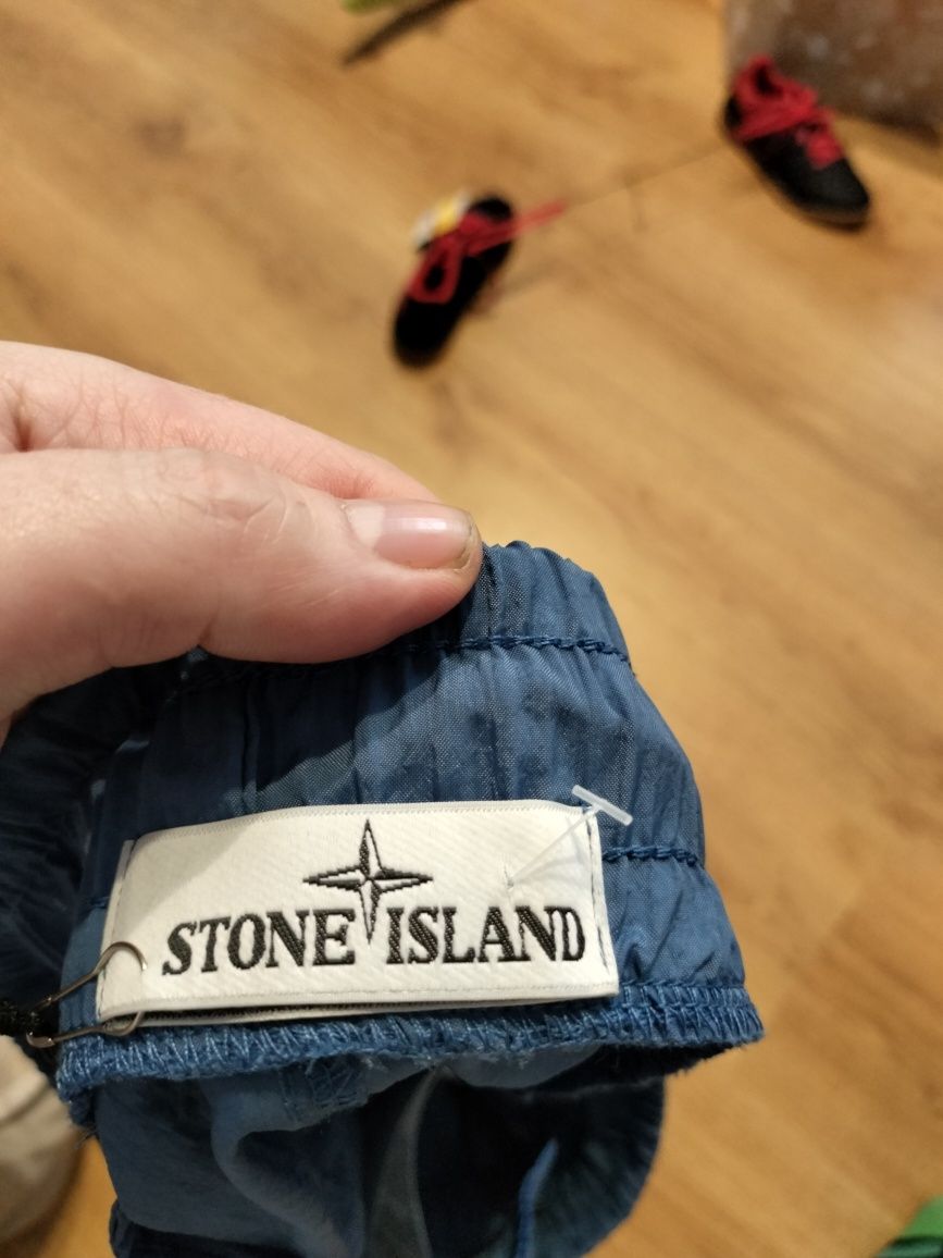 Nowe spodenki Stone Island