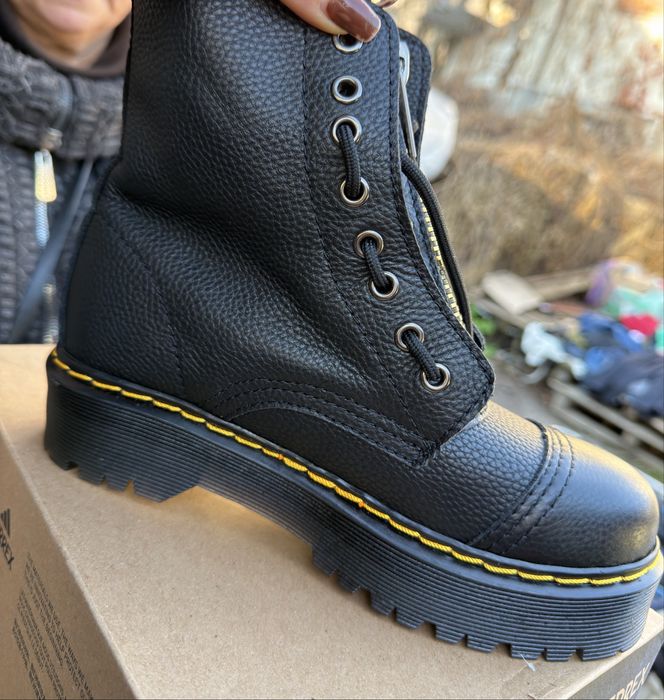 Нові оригінальні чобітки dr. martens Оригінал