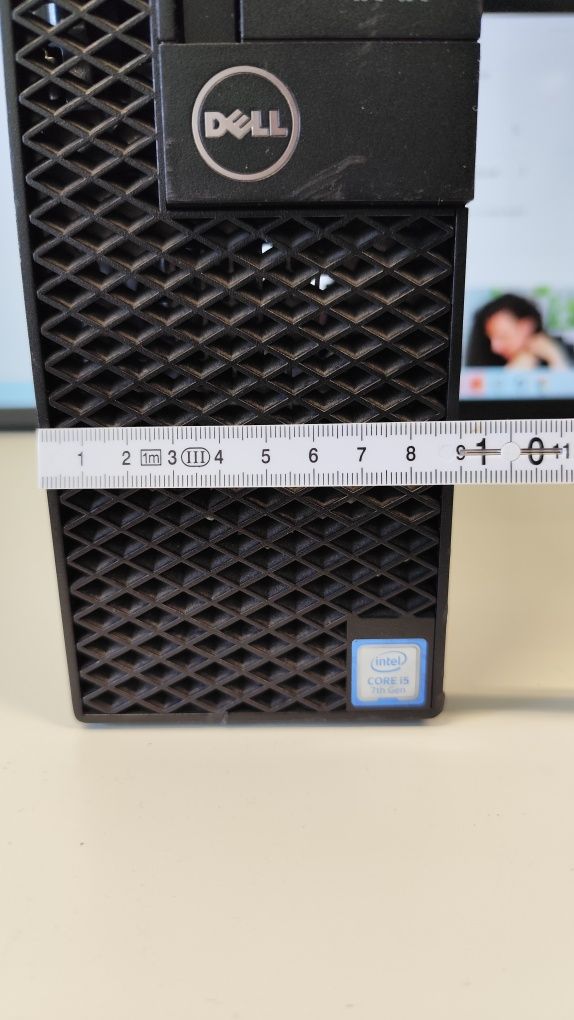 Dell OptiPlex 3050	LGA1151, DDR4 (6-е поколение Intel Core)	2 × DDR4	3