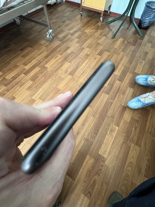 Продам Iphone 11