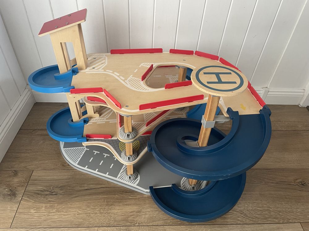 Garaż drewniany lidl playtive