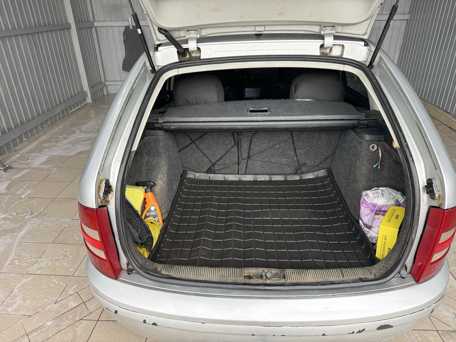 Продаю Skoda Fabia 2002