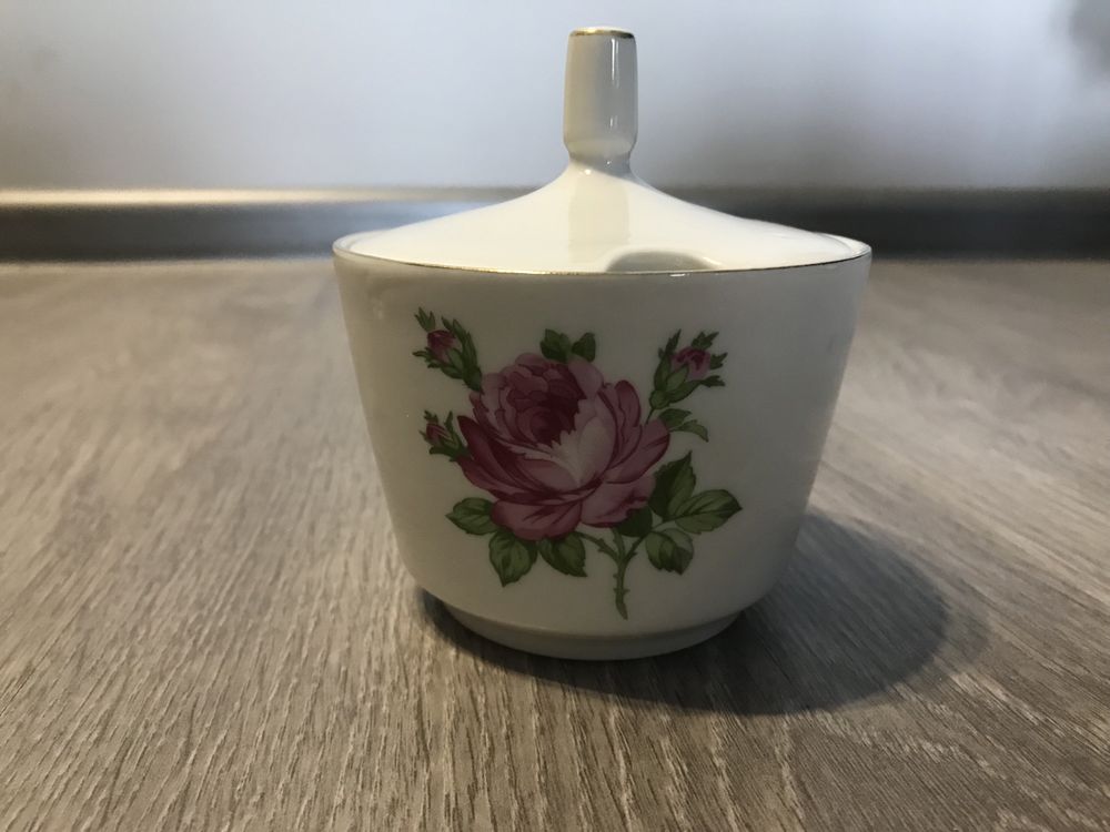 Продам столовый набор/сервиз KAHLA