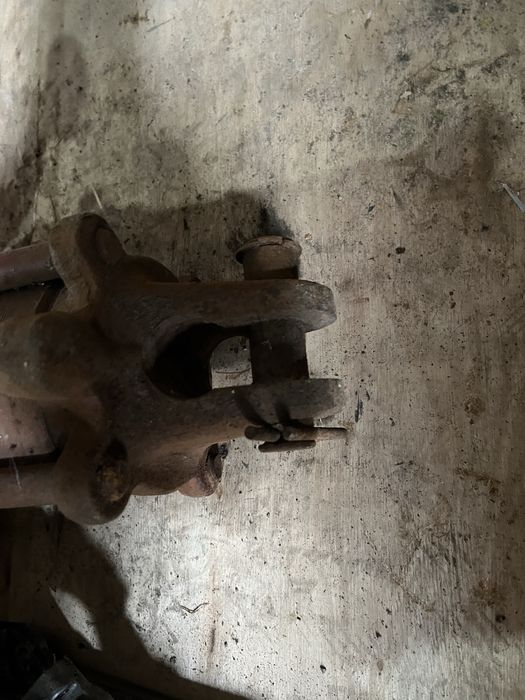 Продам гидроцилиндр