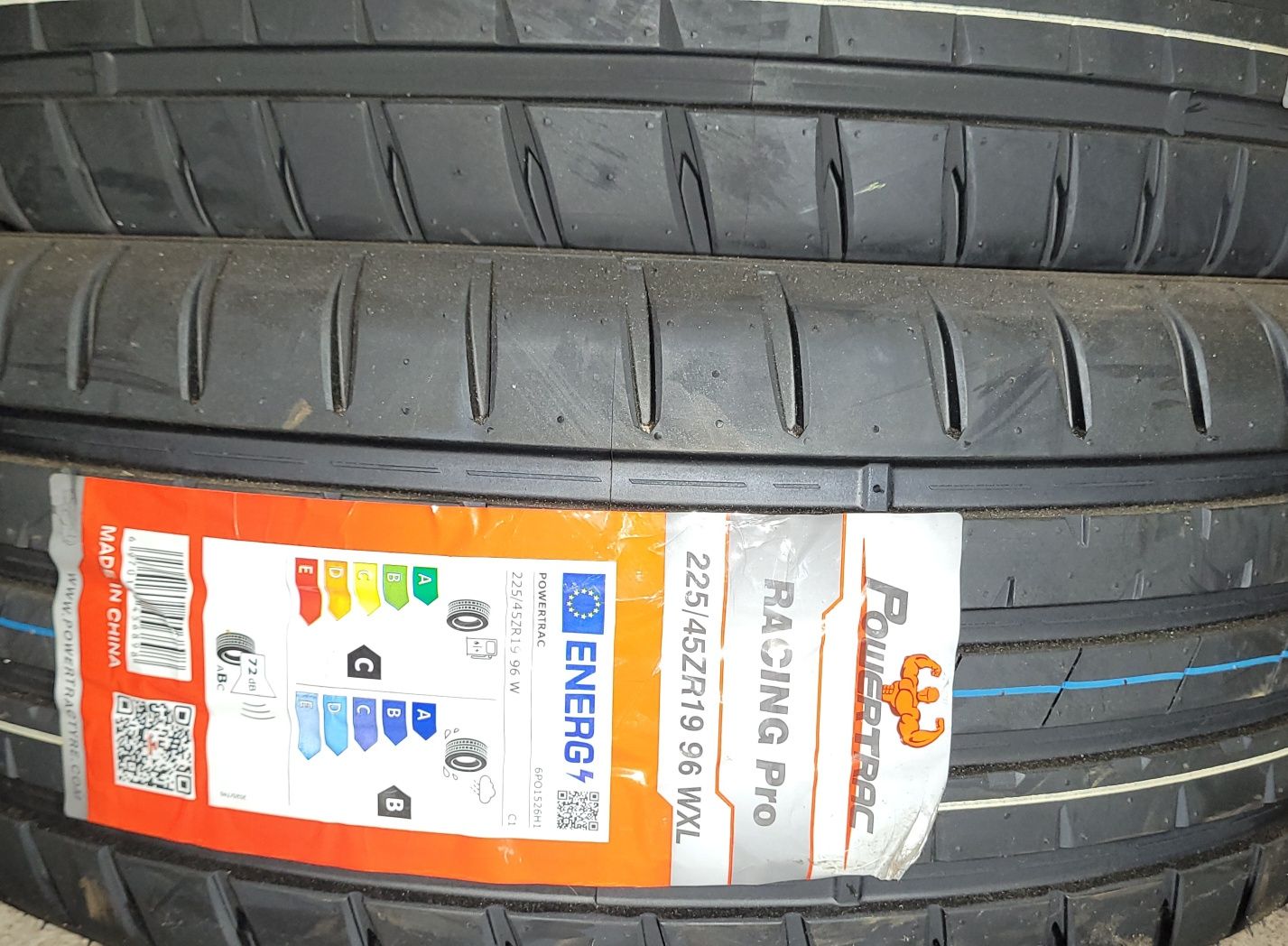 225/45r19 powertrac 96w XL