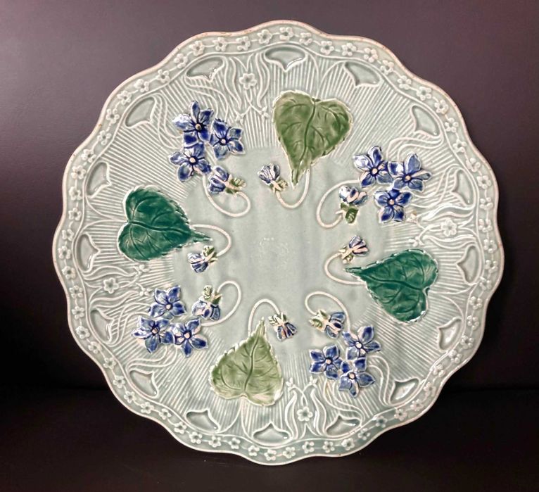 Антикварна тарілка