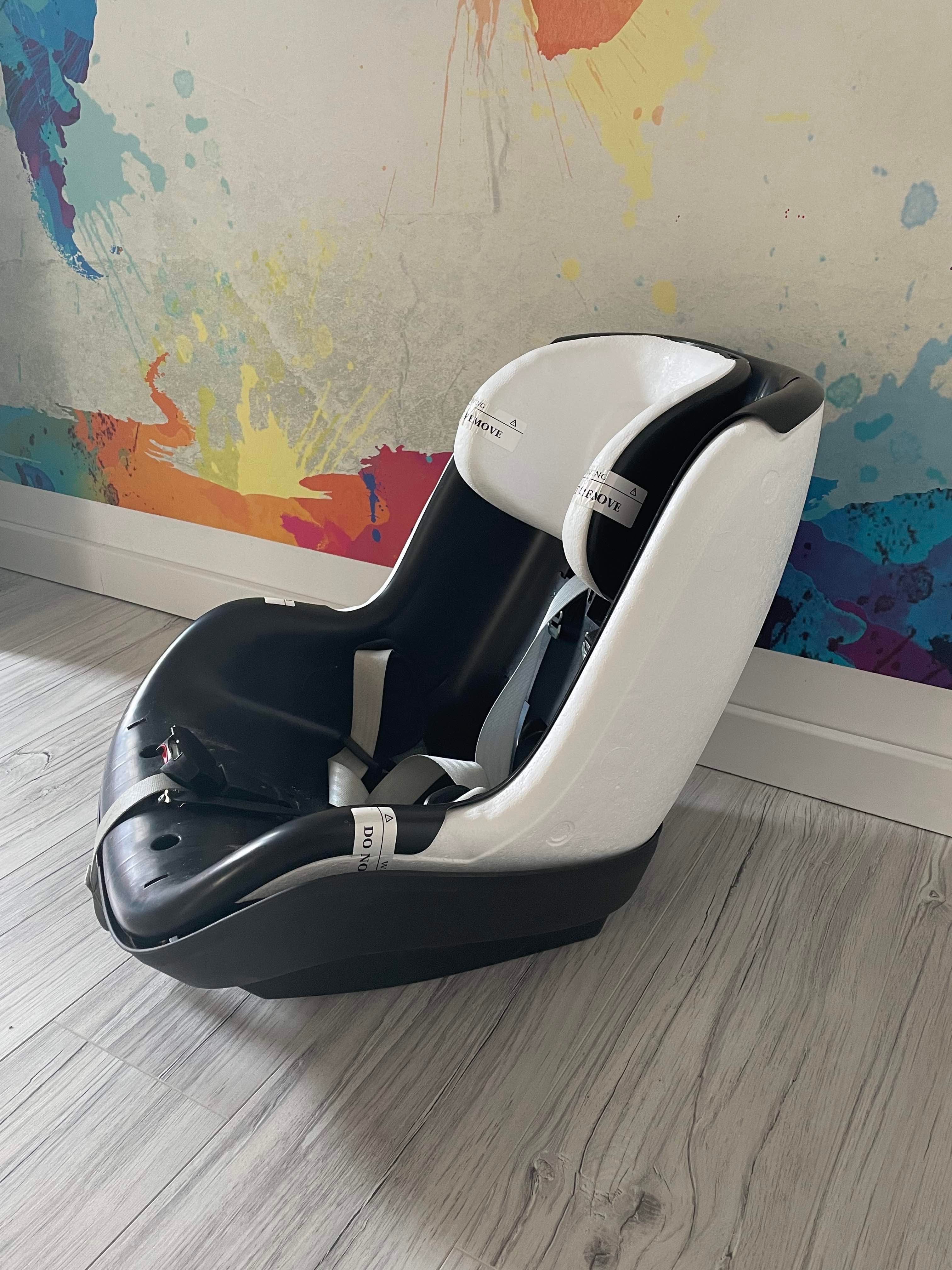 fotelik Maxi-Cosi 2WayPearl + gratis baza 2WayFix