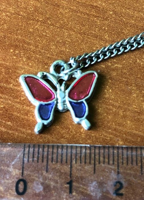 Motyl - ozdoba dekoracja wisiorek brelok naszyjnik owad różowy fiolet