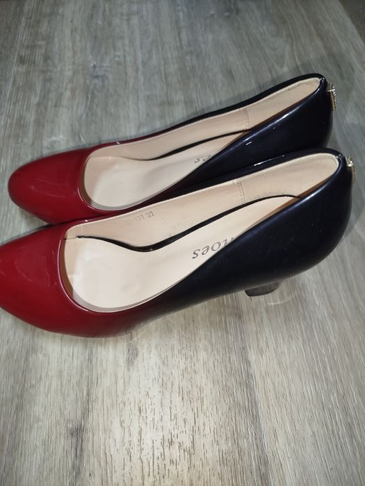 Продам, бажано комплектом