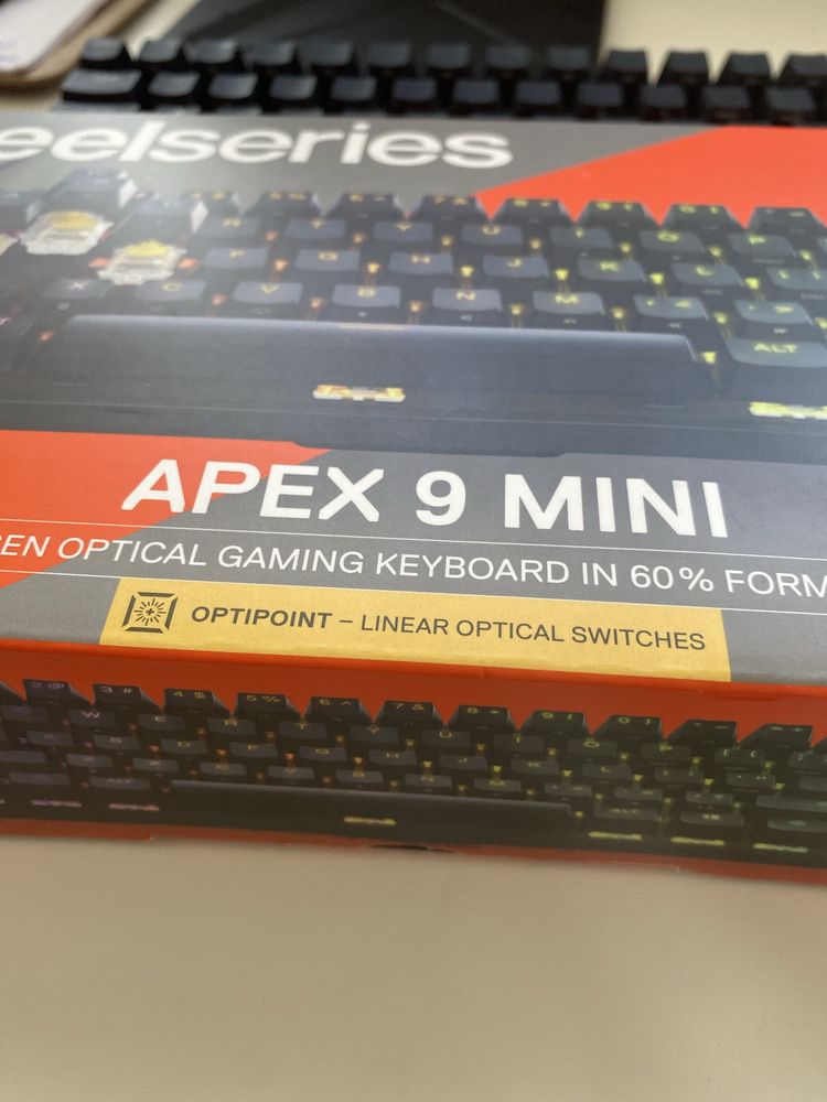 Steelseries Apex mini  profesjonalna klawiatura mechaniczna.