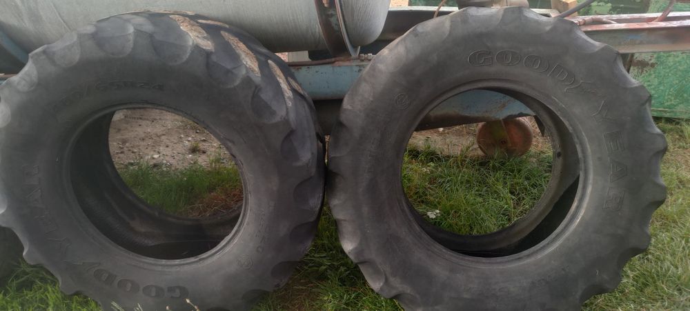 Sprzedam opony traktorowe oraz przyczepę dwuosiową wywrotkę